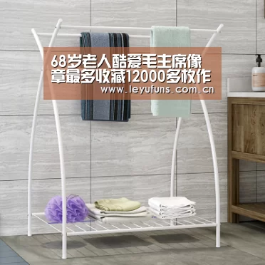 68岁老人酷爱毛主席像章最多收藏12000多枚作者:未知2014-12-0408:32:08来源:扬子晚报 毛泽东诞生‘乐鱼体育’(图2) 乐鱼登陆